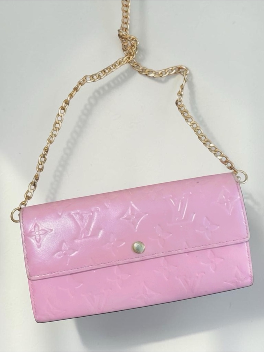 Authentic Louis Vuitton Vernis Pink Monogram Wallet w/ chain - Picture 3 of 16